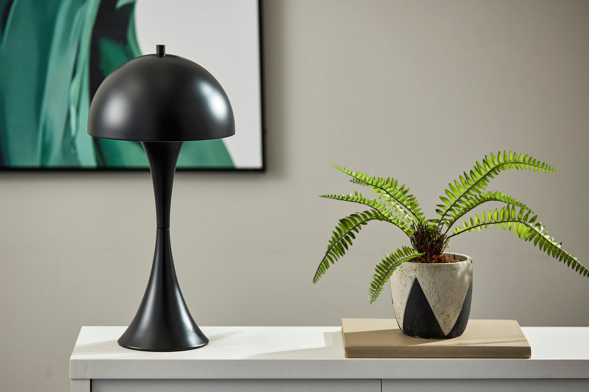 Nicole Lennon Table Lamp