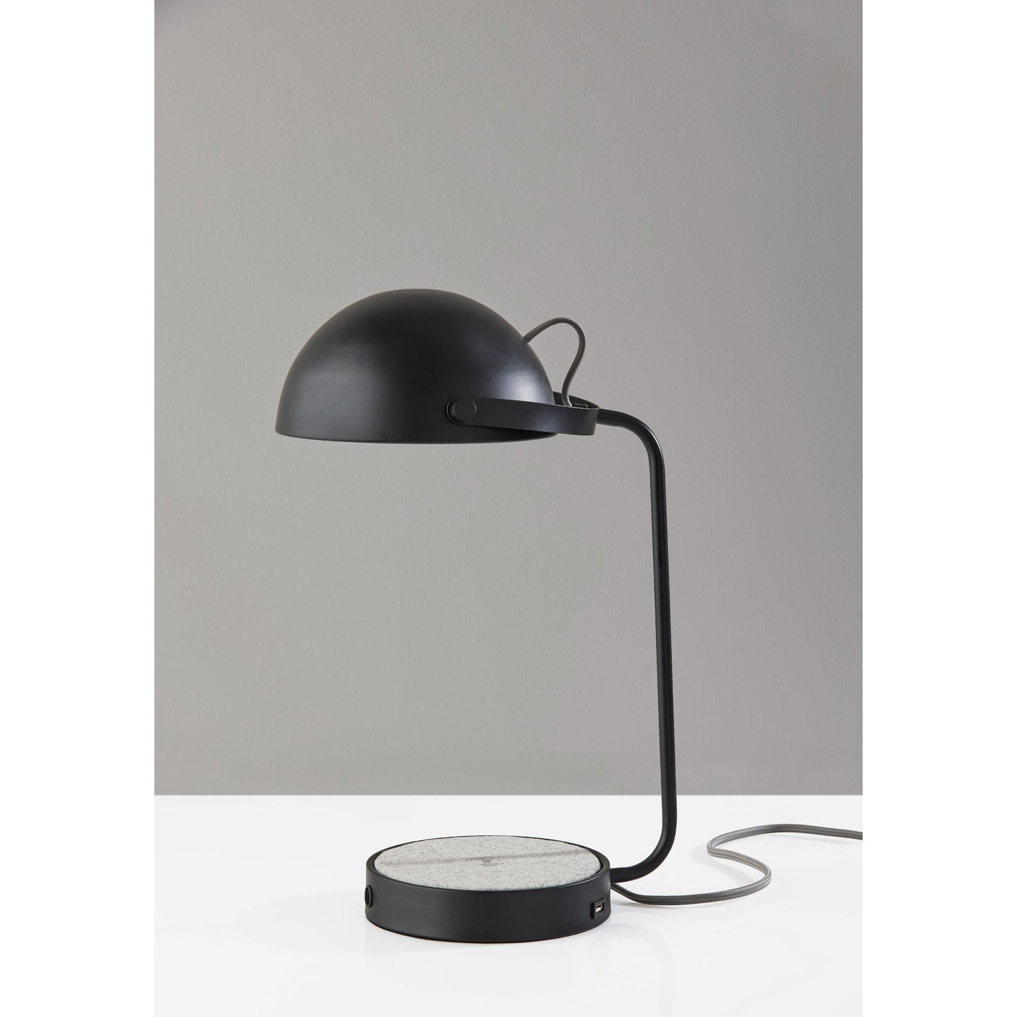 Calloway Wireless Charging Desk Lamp