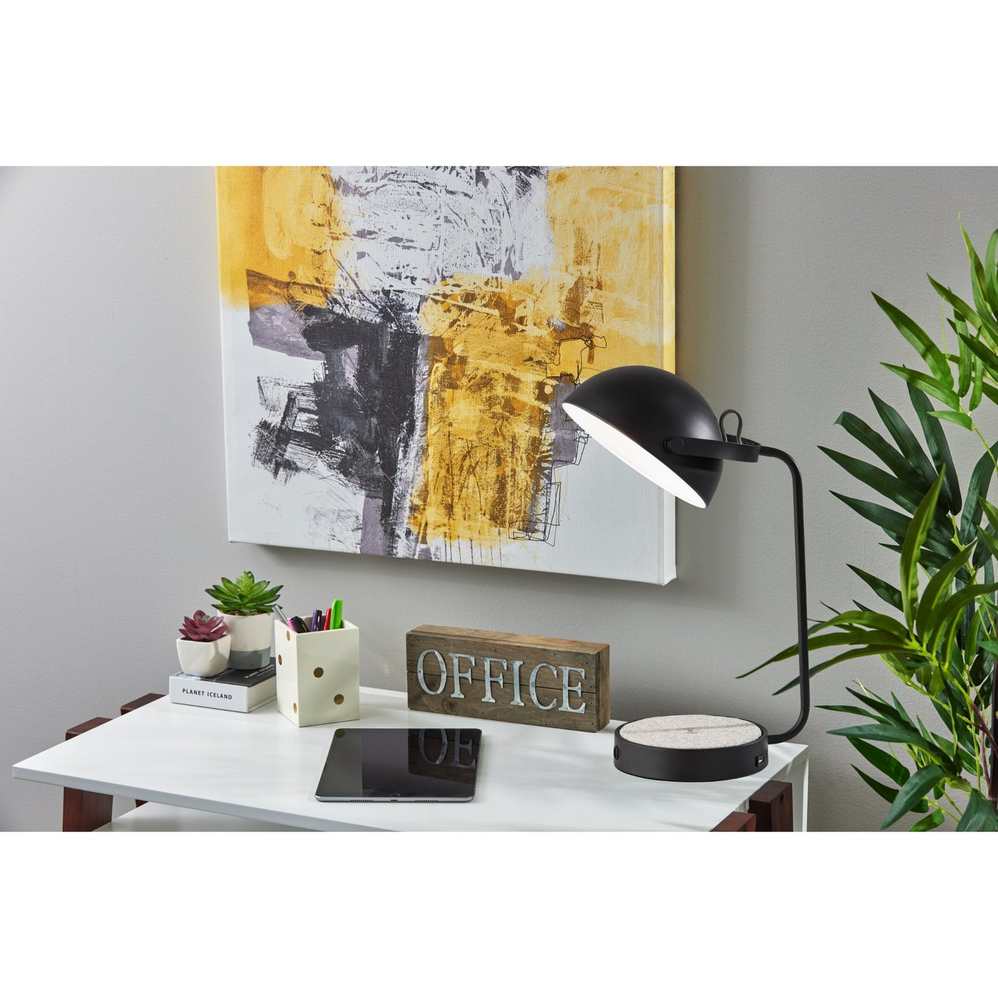 Calloway Wireless Charging Desk Lamp