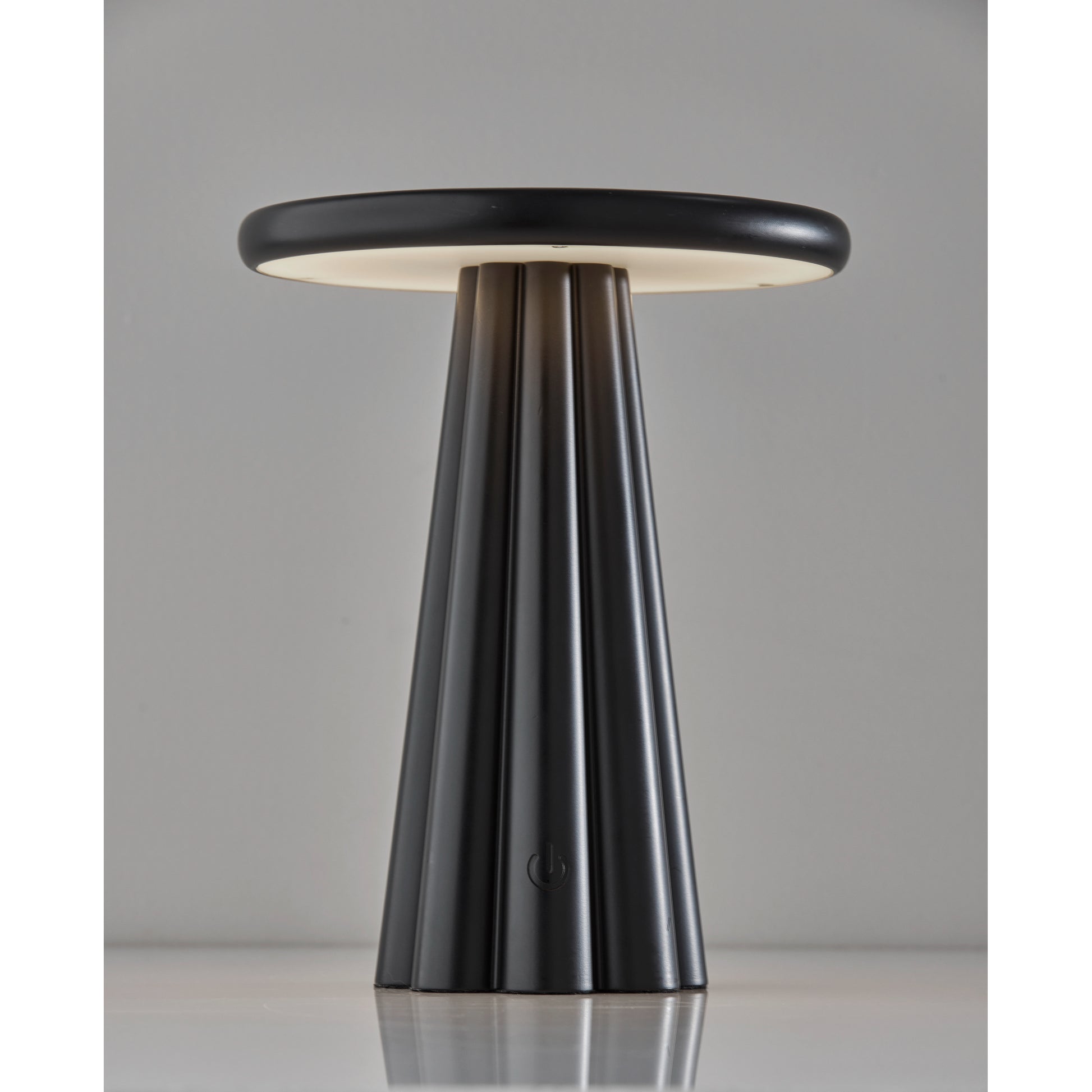 Sammie LED Cordless Table Lamp
