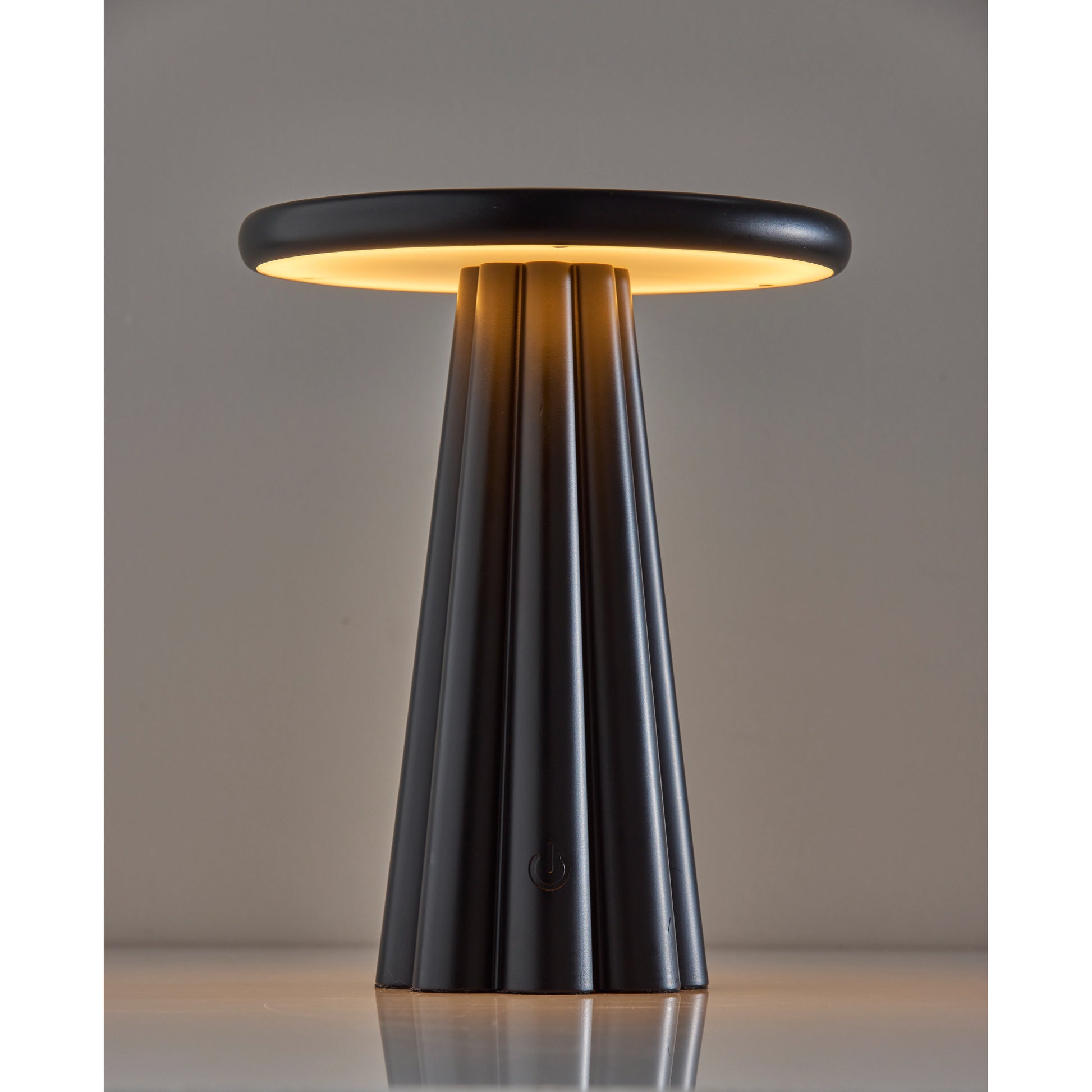 Sammie LED Cordless Table Lamp