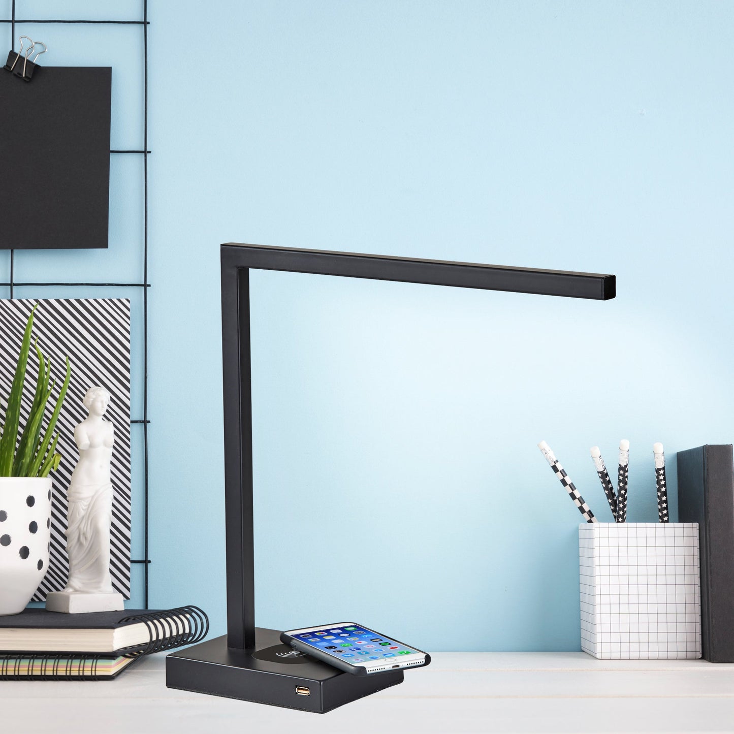 Moore Wireless Charging LED Desk Lamp