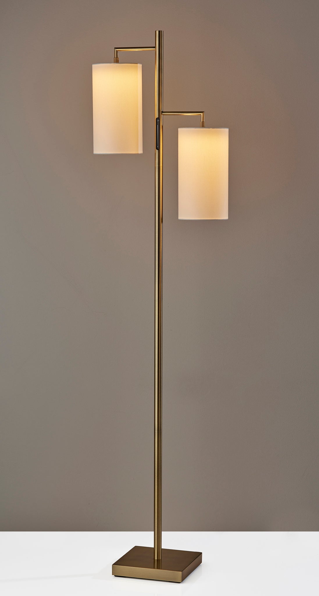 Adam Matilda LED Tree Lamp w. Smart Switch