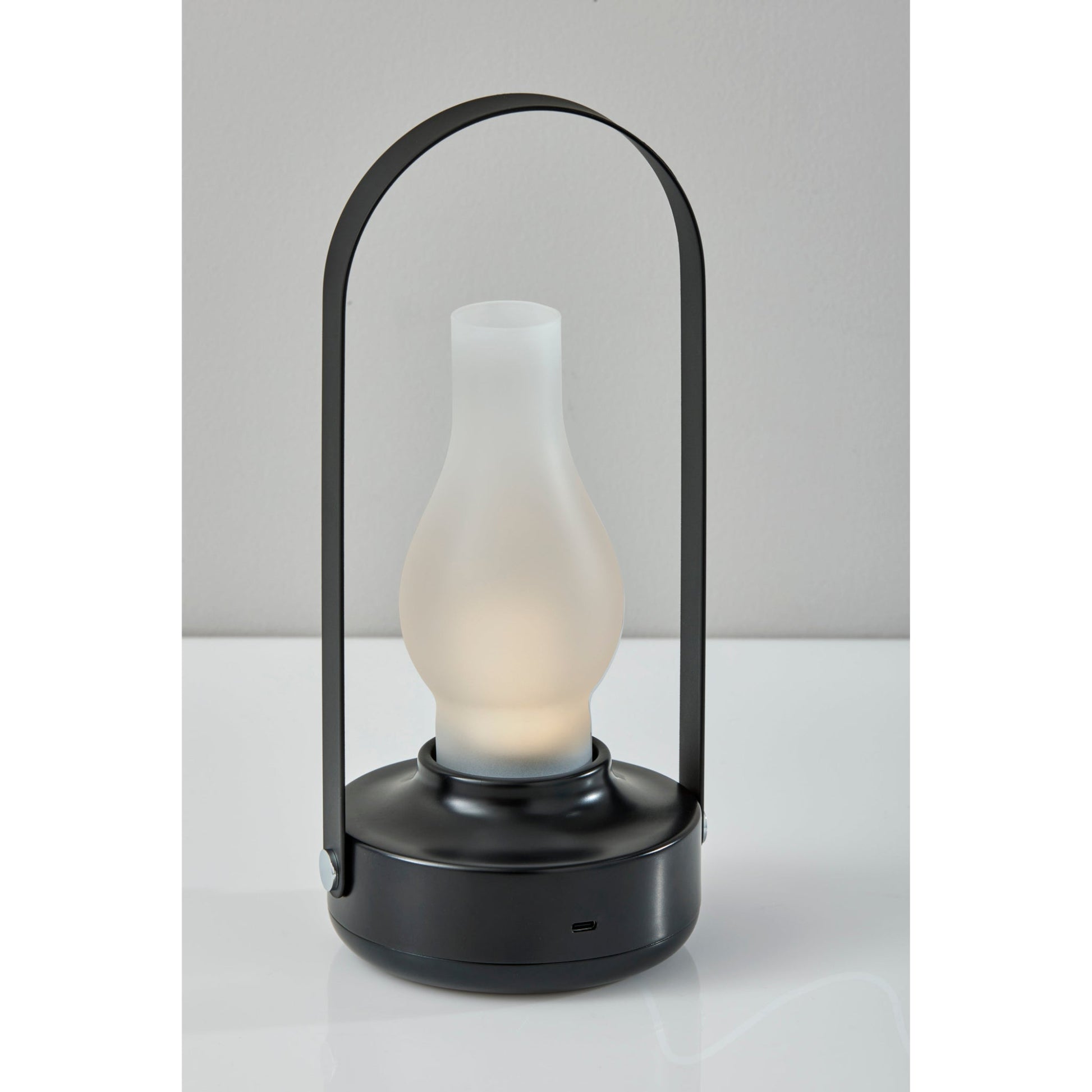 Oliver LED Cordless Table Lamp