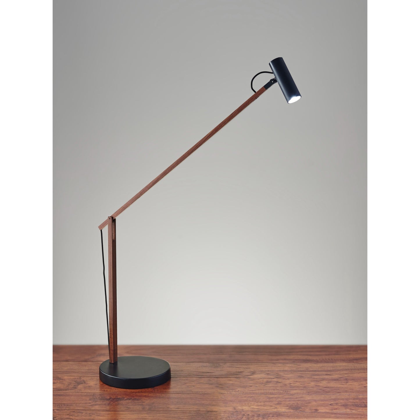 Atlas Desk Lamp