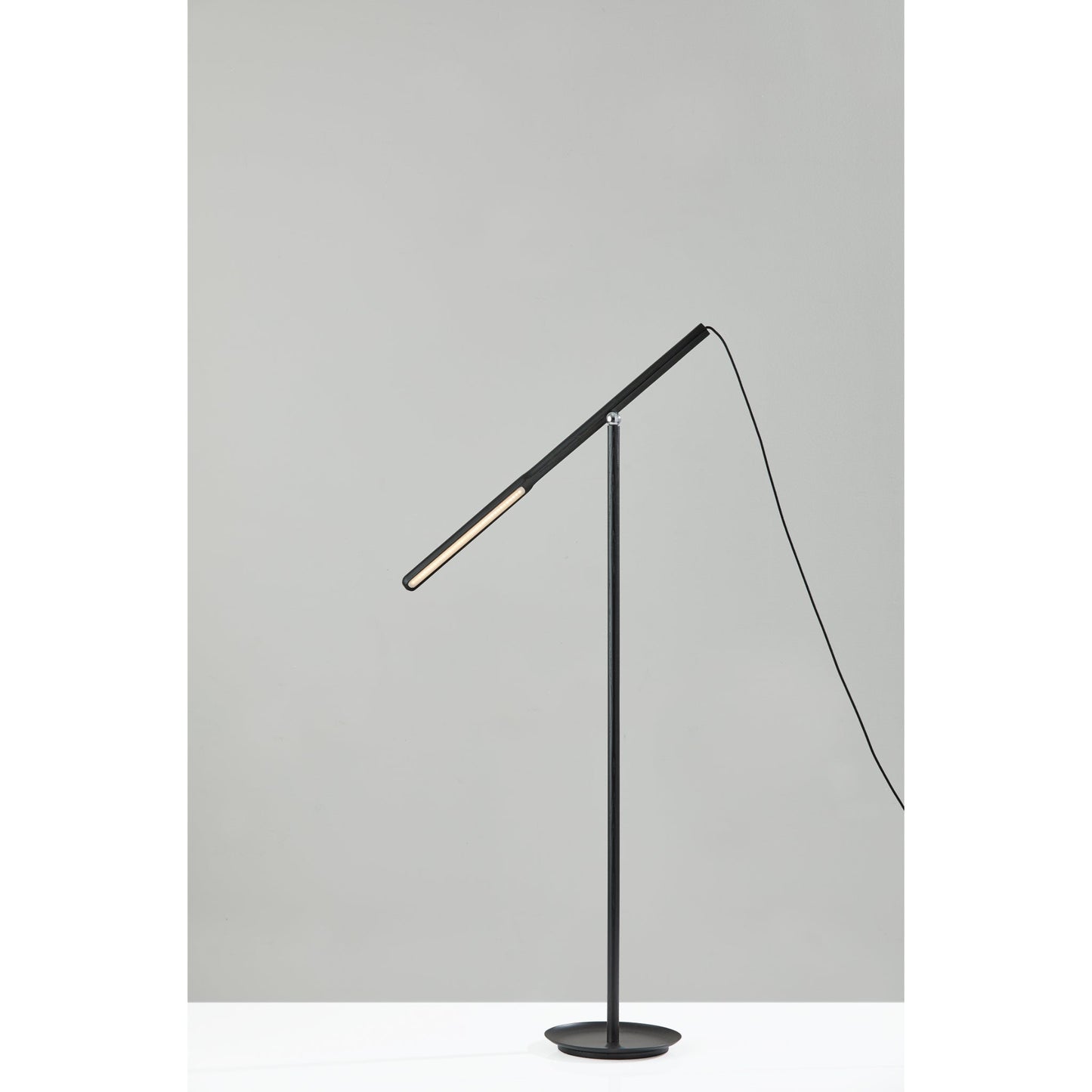 Jaxon LED Floor Lamp