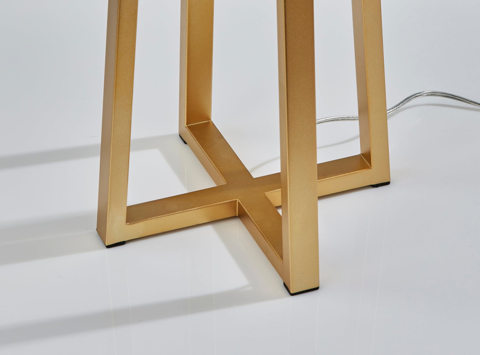 Seth Oakley Floor Lamp