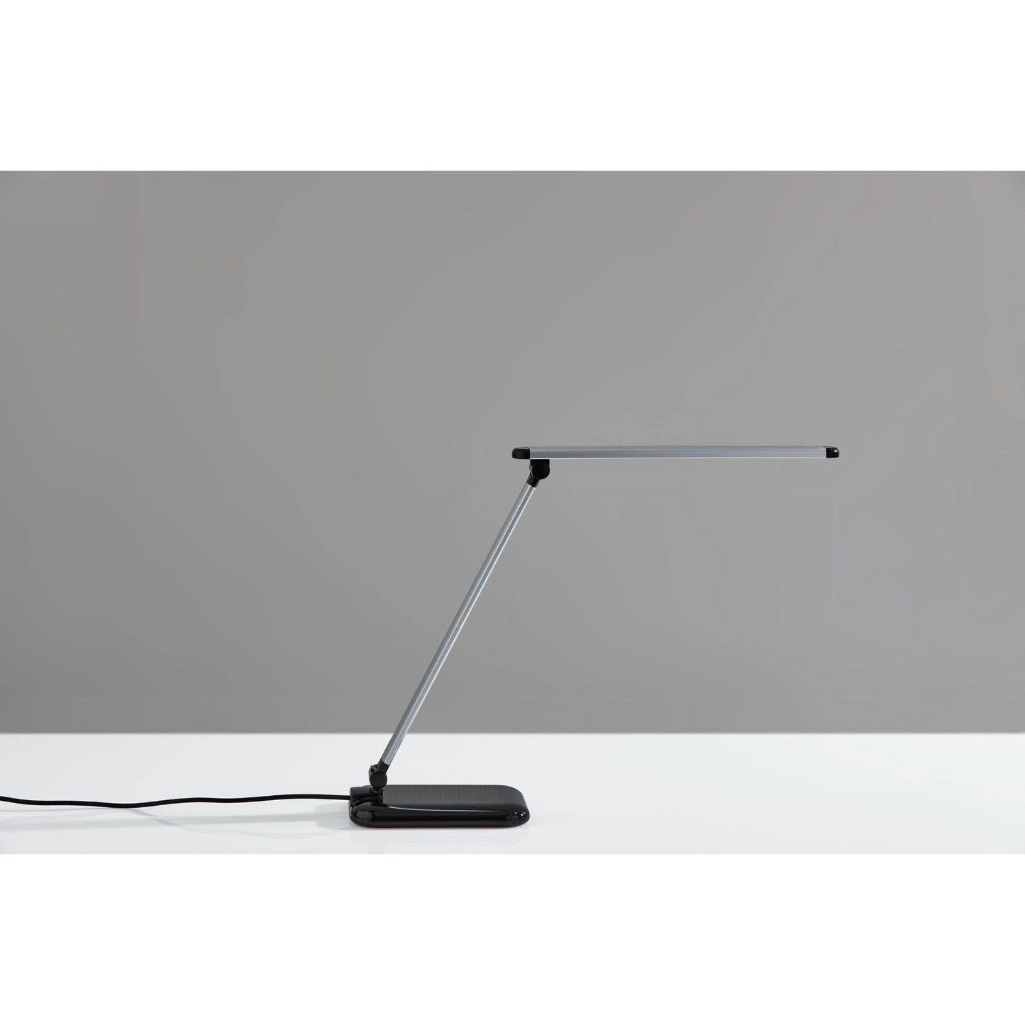 Lyra LED Desk Lamp