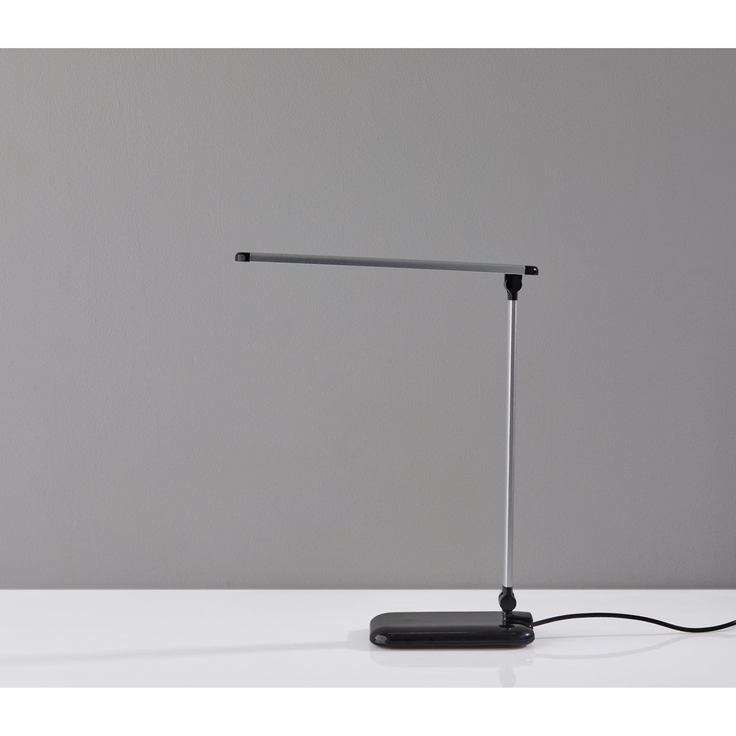 Lyra LED Desk Lamp