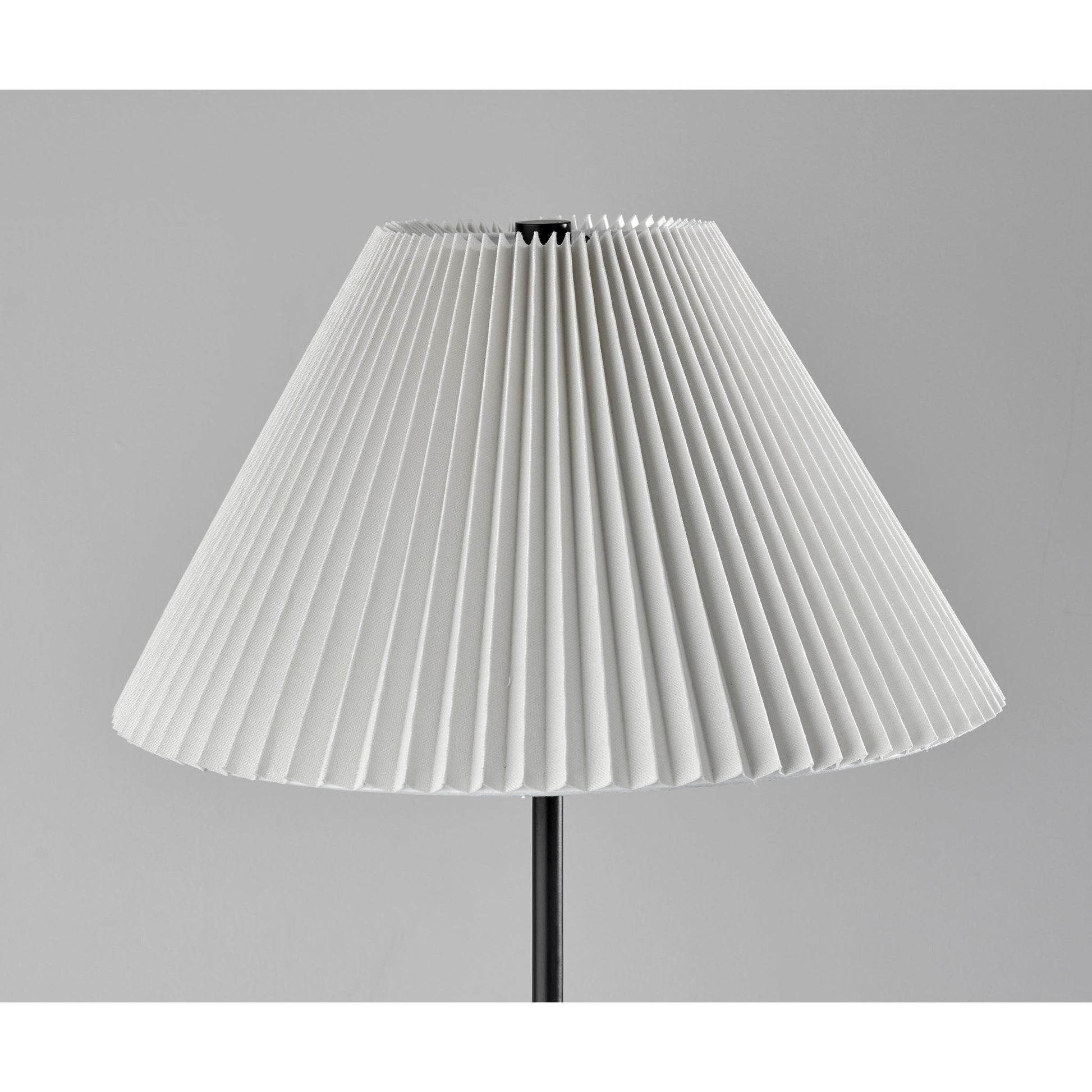 Zephyr Floor Lamp